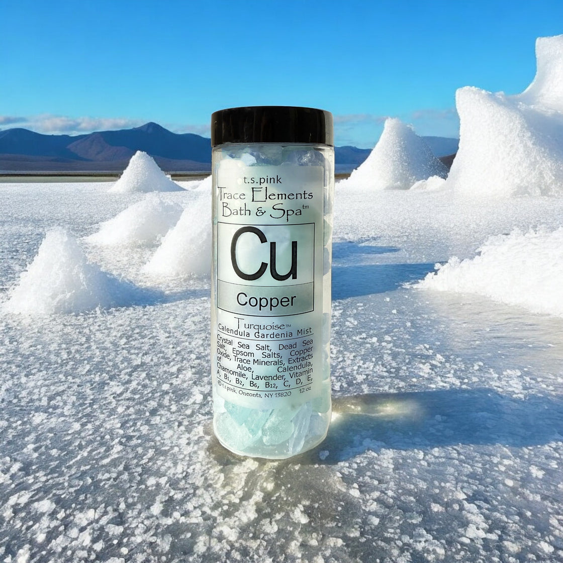 Rengöra  bath salts product labeled with copper and turquoise, featuring ingredients such as Sea Salt, Dead Sea Salt, Epsom Salts, Aloe, Calendula, and Lavender, enriched with trace minerals and vitamins.