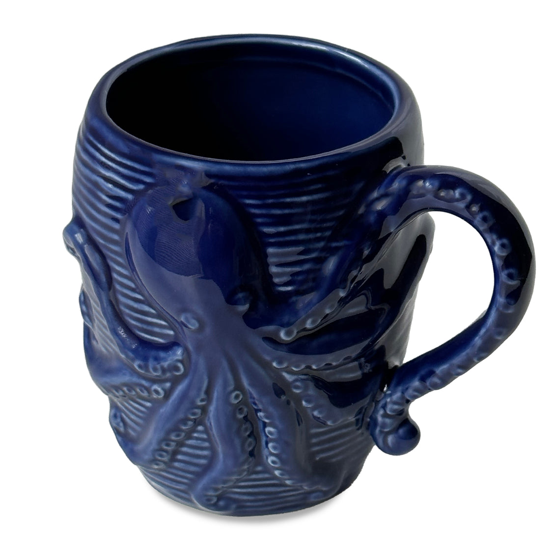 Ceramic mug in a deep navy blue color featuring an octopus design and an intricately crafted tentacle handle by rengöra