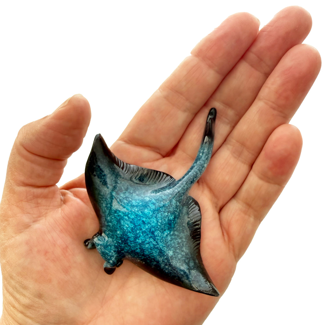 Manta Ray Magnet– Ocean-Inspired Decorative Magnet