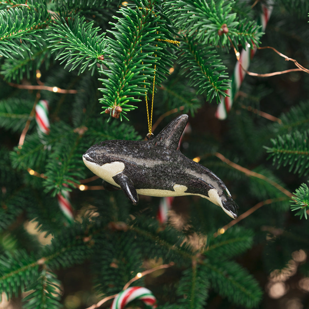 Rengora Orca Killer Whale Christmas ornament adorning a Christmas tree