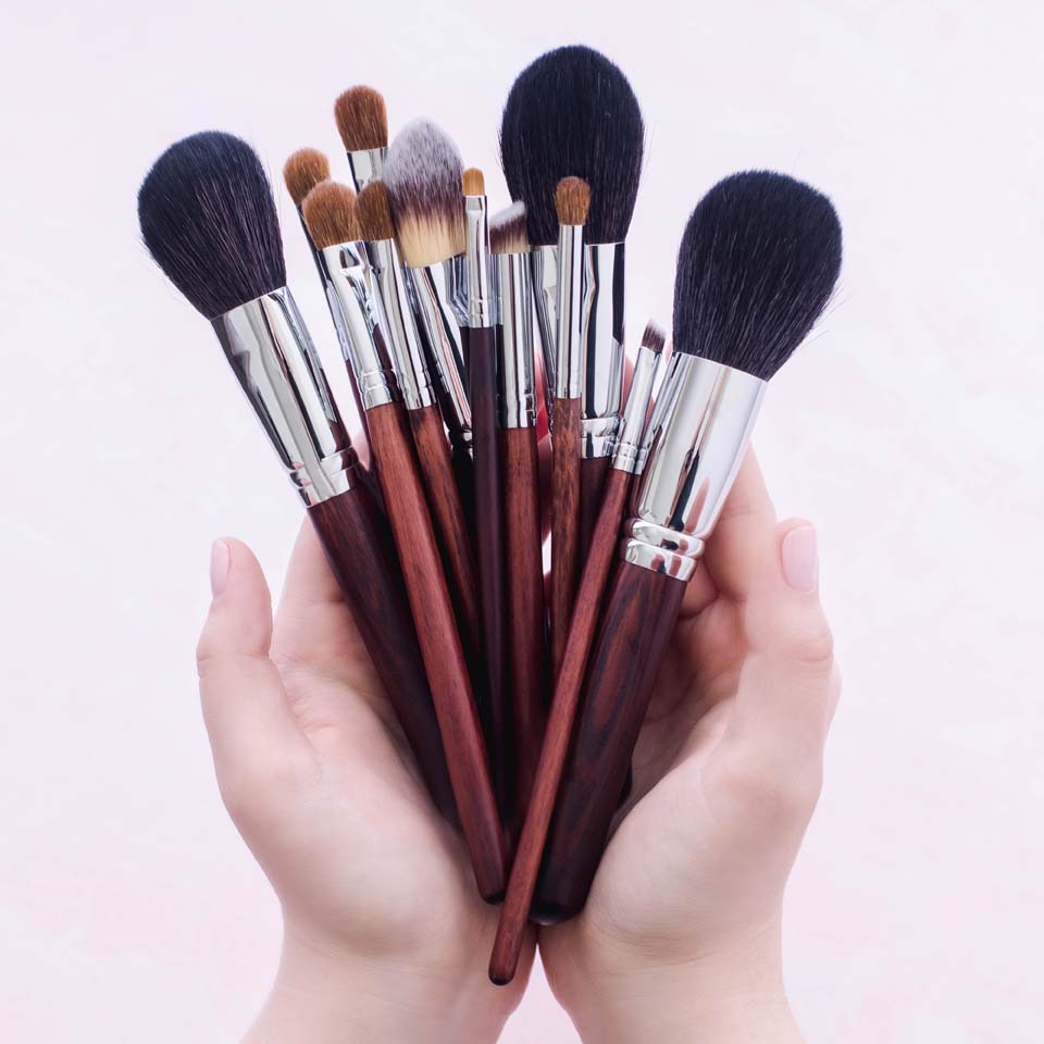 Luxurious Professional Makeup Brush Set: Elevate Your Beauty Routine (12 Pc)